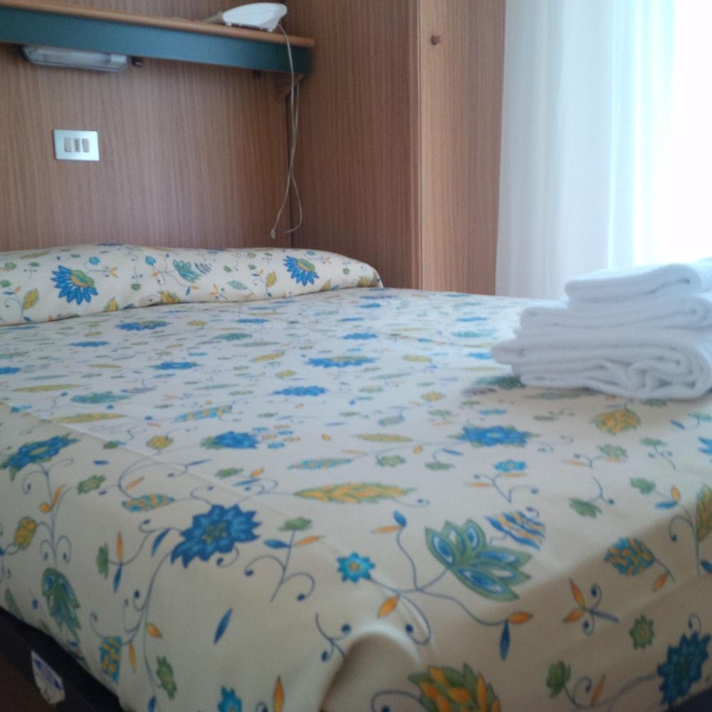 Hotel Astor Lido di Jesolo Kültér fotó