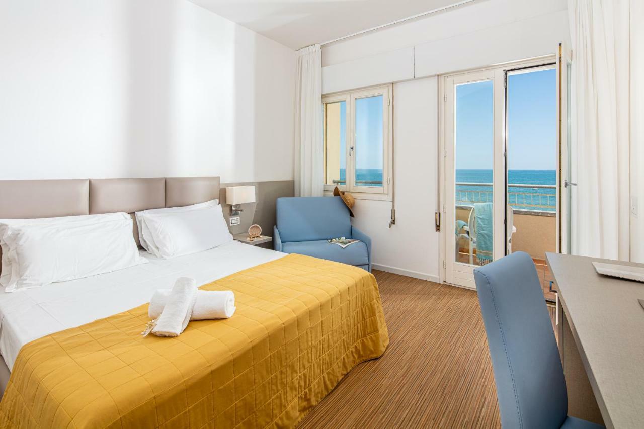 Hotel Astor Lido di Jesolo Kültér fotó