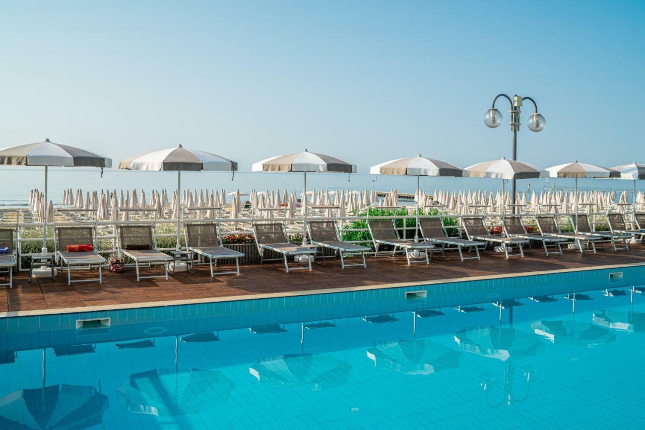 Hotel Astor Lido di Jesolo Kültér fotó